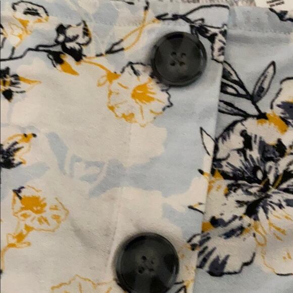 BP Button Front Floral print Tank - Picture 5 of 8